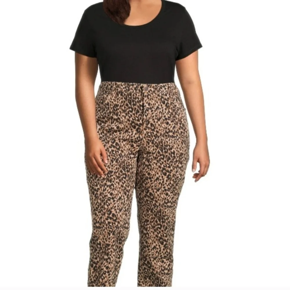 Nwt Terra & Sky 26W Leopard Straight Leg - Picture 1 of 10